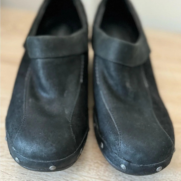 MERRELL Women’s Black Studded Leather clogs size 10 - Picture 7 of 7